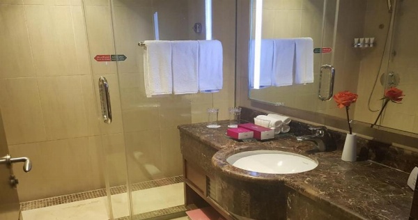 Crowne Plaza Madinah oleh IHG image 8